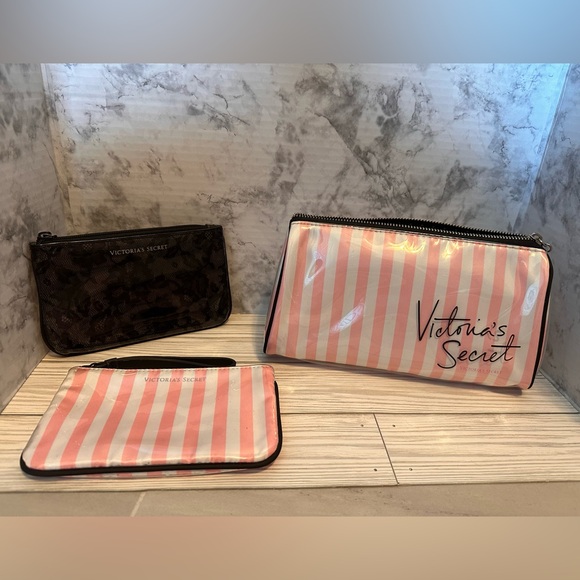 Victoria Secret cosmetic bag and wallets - Picture 1 of 8